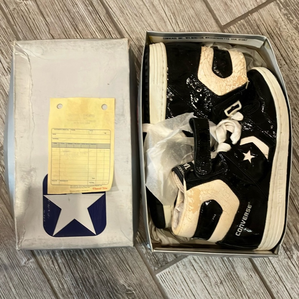 NEW! 1986 Vintage Old Stock Converse All Star Patent Black and White High-Top